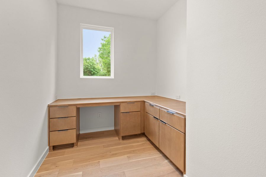 Furnished interior view inside a new home in , Dallas (Image 33).