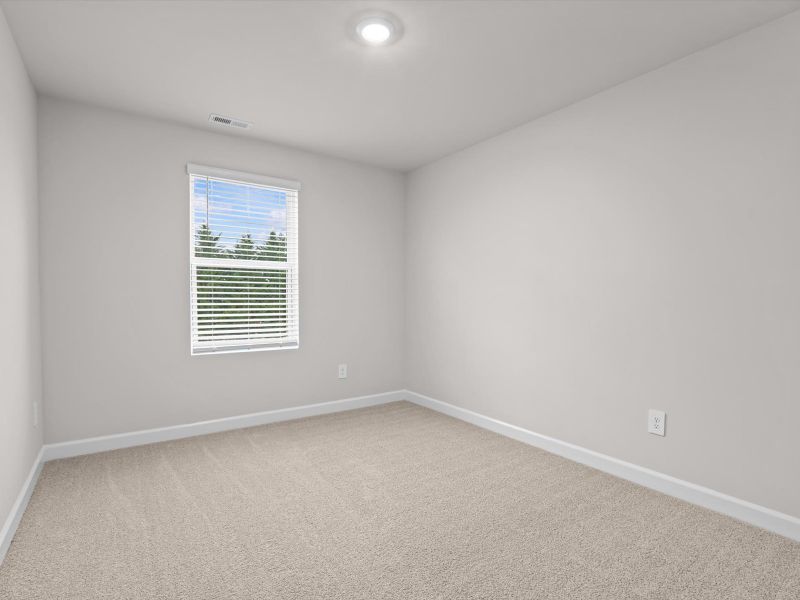 Spacious, unfurnished interior of a new home in Crossing at Abner Creek Townes, Greer (Image 16).