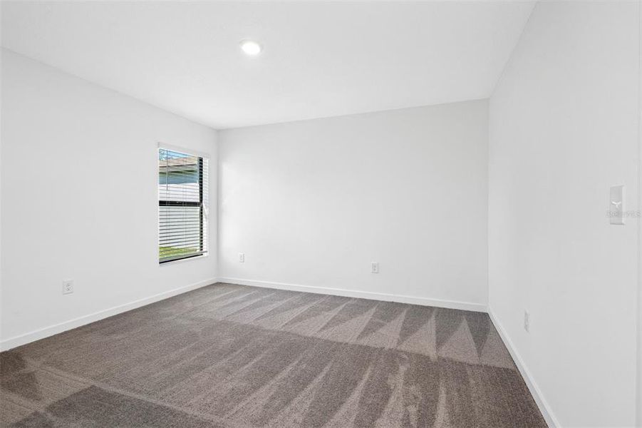 Spacious, unfurnished interior of a new home in , Spring Hill (Image 5).