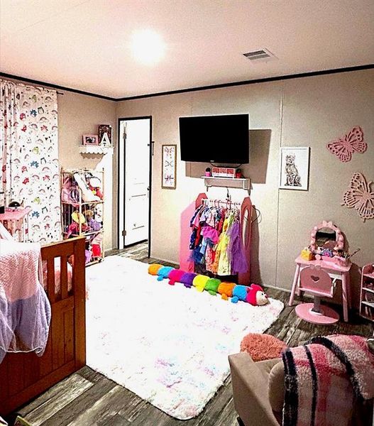 Furnished interior view inside a new home in , Silver Springs (Image 5).