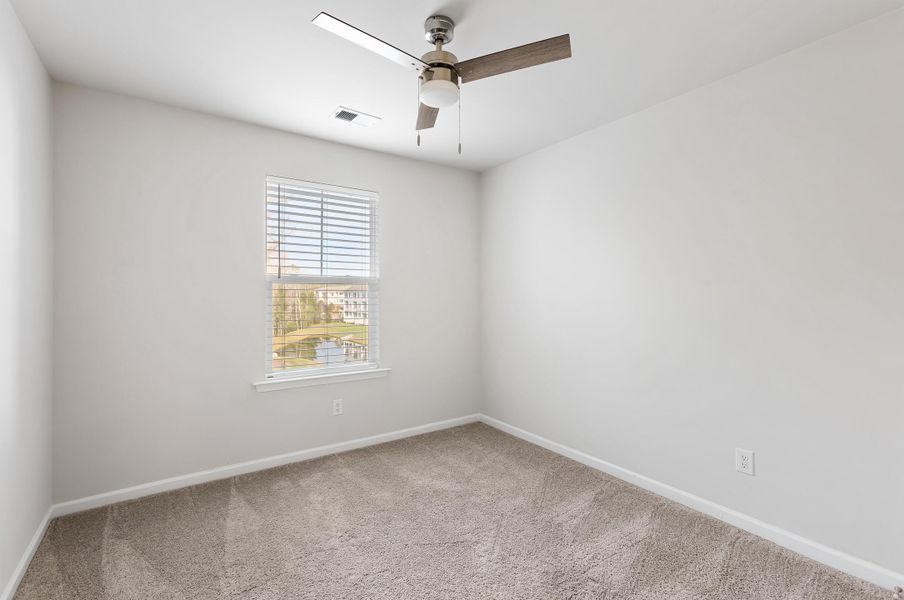 Spacious, unfurnished interior of a new home in , Summerville (Image 18).