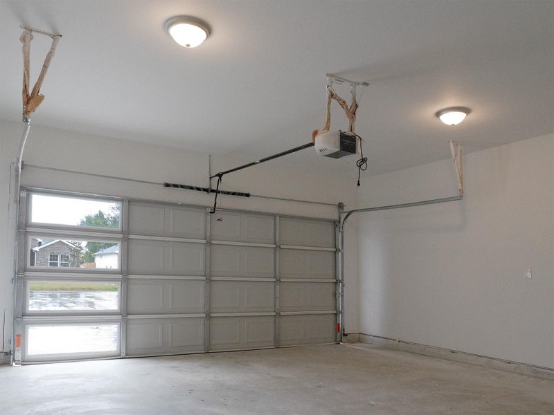 Spacious, unfurnished interior of a new home in , Cleveland (Image 14).