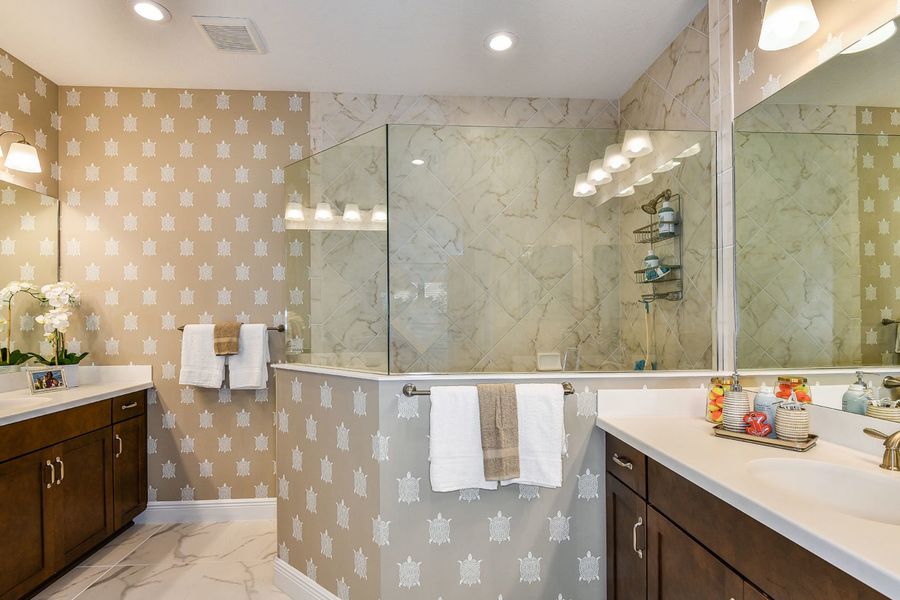 Representative furnished interior of a home built from the Crystal Sand 2 by Neal Communities in Vicenza, Venice (Image 14).