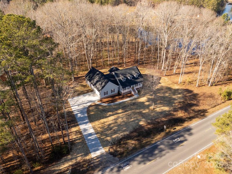 Image 40 of a home in .