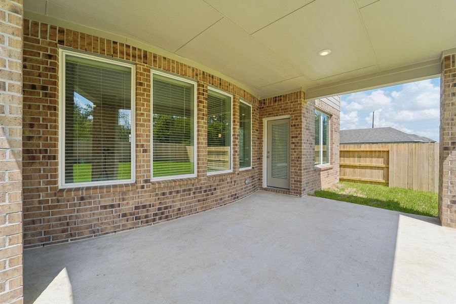 Exterior details and patio area of a home in Kingdom Heights, Rosenberg (Image 23). Exterior details and patio area of a home in Kingdom Heights, Rosenberg (Image 23).