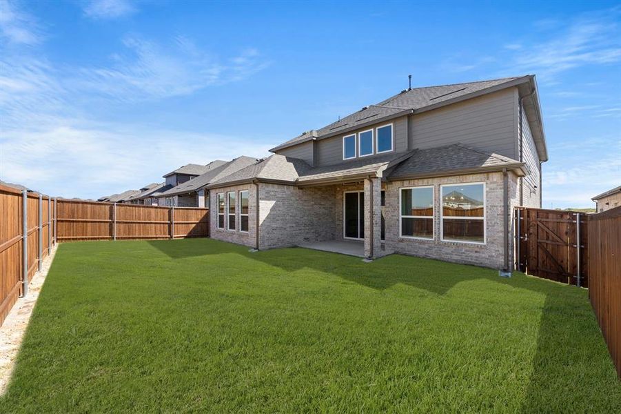 30. 6401 Tahoe - Back (2) 30. 6401 Tahoe - Back (2)