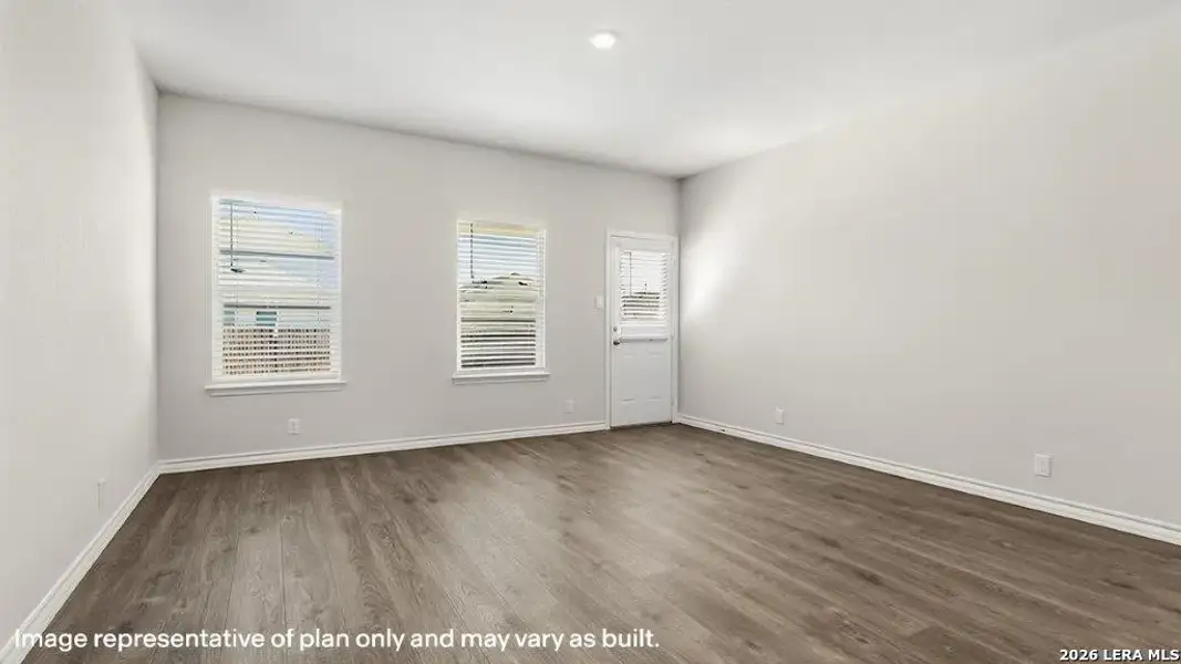 Spacious, unfurnished interior of a new home in Brookstone Creek, San Antonio (Image 35).