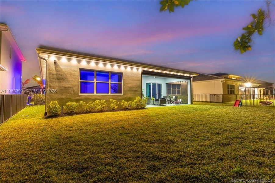 Exterior details and patio area of a home in , Port St. Lucie (Image 30).