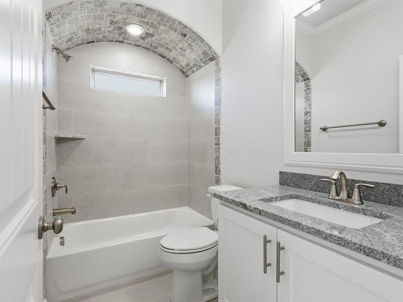 Furnished interior view inside a new home in , Weatherford (Image 17).