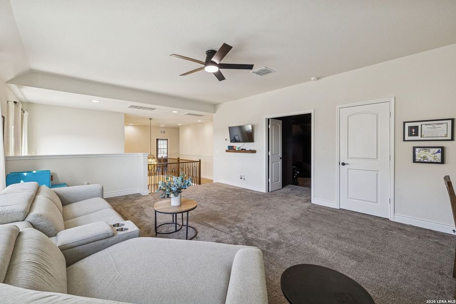 Furnished interior view inside a new home in Davis Ranch, San Antonio (Image 11). Furnished interior view inside a new home in Davis Ranch, San Antonio (Image 11).