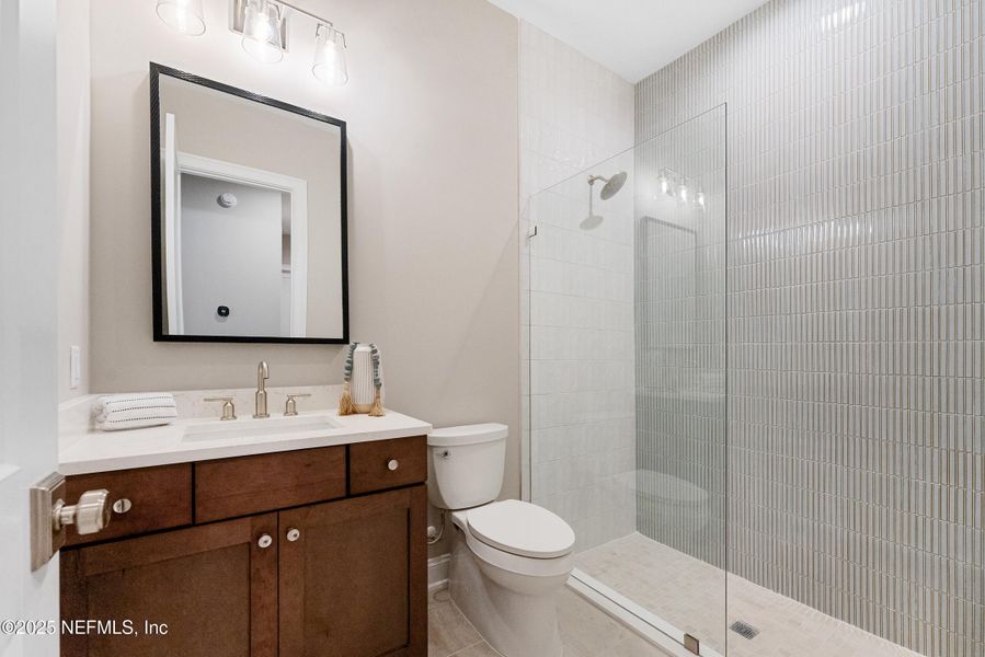 Furnished interior view inside a new home in , Ponte Vedra Beach (Image 11).