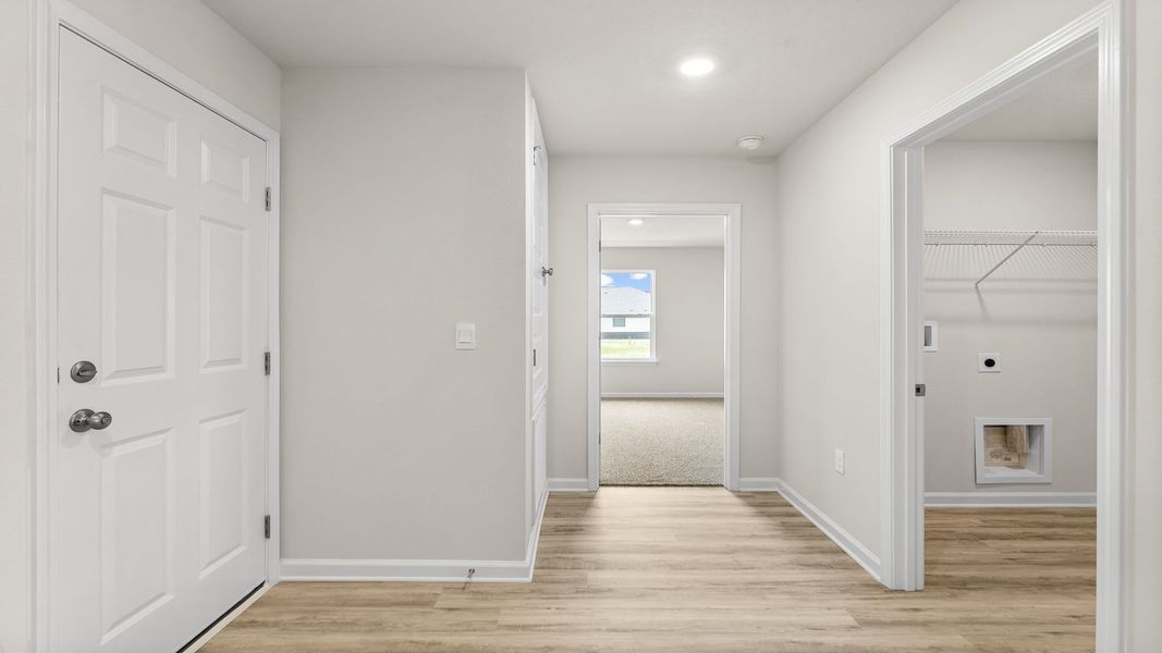 Spacious, unfurnished interior of a new home in Park Place, Panama City (Image 23).