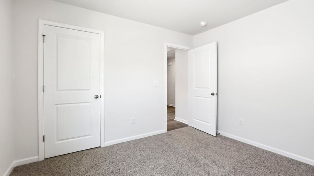 Spacious, unfurnished interior of a new home in Cascade Point, Seneca (Image 16). Spacious, unfurnished interior of a new home in Cascade Point, Seneca (Image 16).