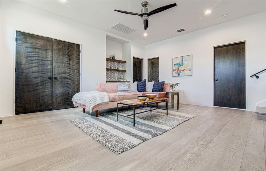 upstairs bonus room