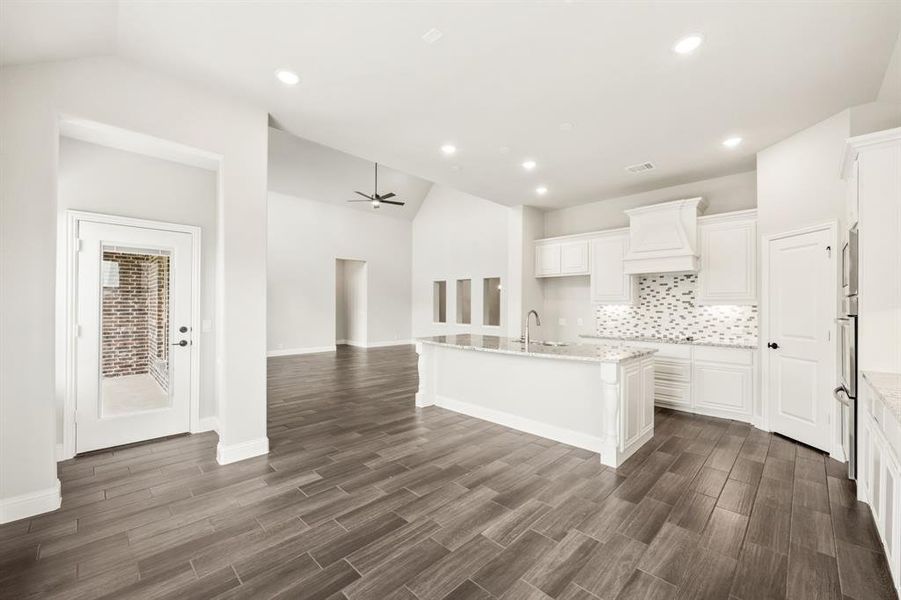 Image 36 of a home in Georgetown at Kings Fort 60s.