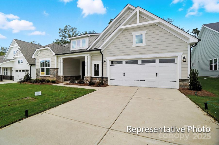 Image 35 of a home in Harmony.