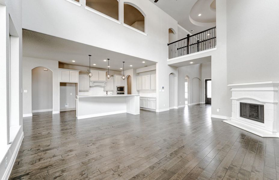 Spacious, unfurnished interior of a new home in Bridgeland 60′, Cypress (Image 31).
