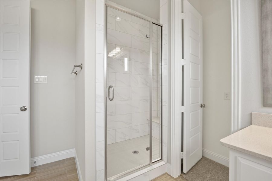 Representative furnished interior of a home built from the Riverdale by Windsor Homes in Ridge Pointe Estates, McLendon-Chisholm (Image 15).