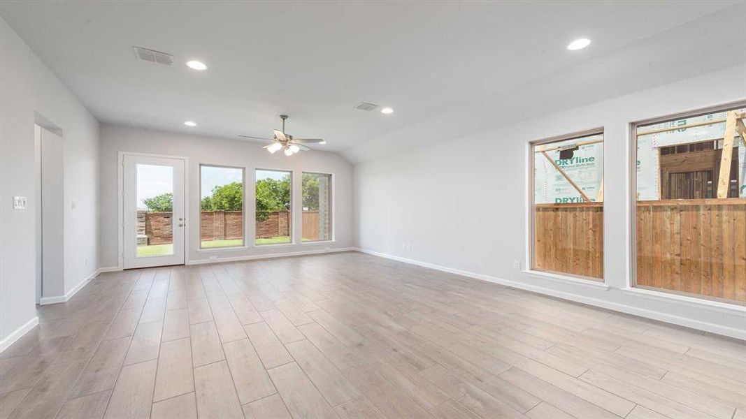 Spacious, unfurnished interior of a new home in Devonshire - Reserve 45', Forney (Image 12).