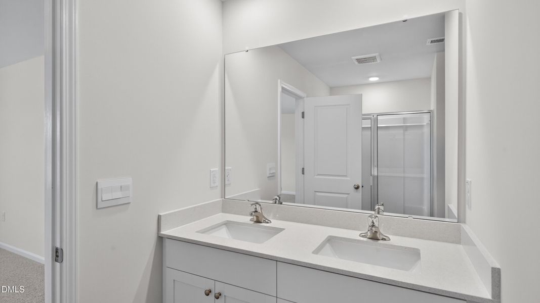 olive-branch-lot-99-027