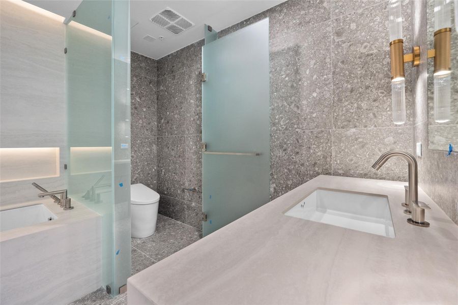 Furnished interior view inside a new home in , Pompano Beach (Image 12).