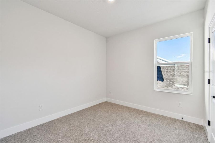 Spacious, unfurnished interior of a new home in Chapel Crossings - Garden Series, Wesley Chapel (Image 15).