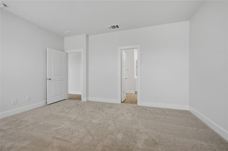 Spacious, unfurnished interior of a new home in , Forney (Image 20).