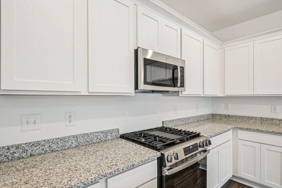 14-web-or-mls-Mirth Ct-S0701-014