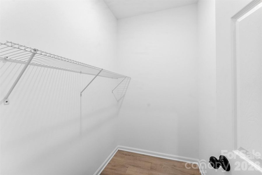 Spacious, unfurnished interior of a new home in , Shelby (Image 23).