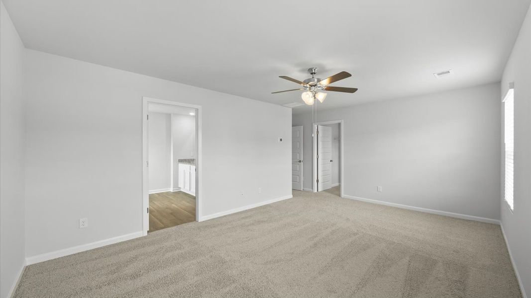 Spacious, unfurnished interior of a new home in Highland Hills, Graniteville (Image 20).