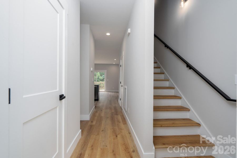 Spacious, unfurnished interior of a new home in , Kannapolis (Image 18).