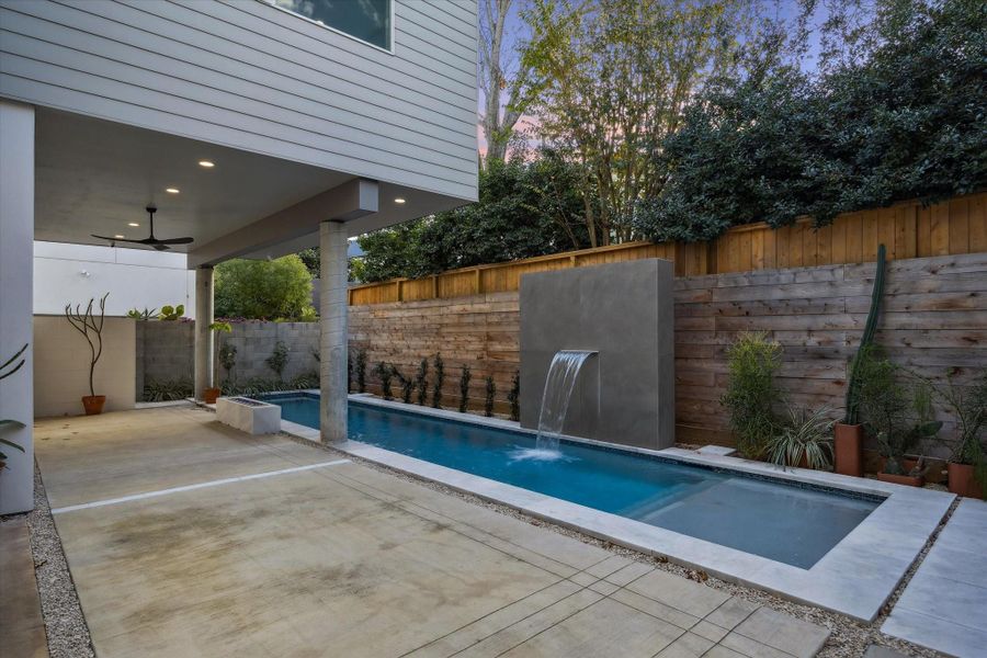 Exterior details and patio area of a home in , Houston (Image 26).