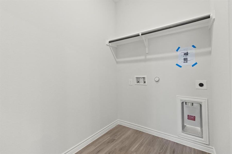 Spacious, unfurnished interior of a new home in Retreat at Fossil Creek, Fort Worth (Image 11).