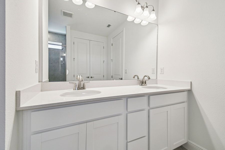 Representative furnished interior of a home built from the 50 ' - Saratoga by William Ryan Homes in Tamarack at Two Rivers, Zephyrhills (Image 9).