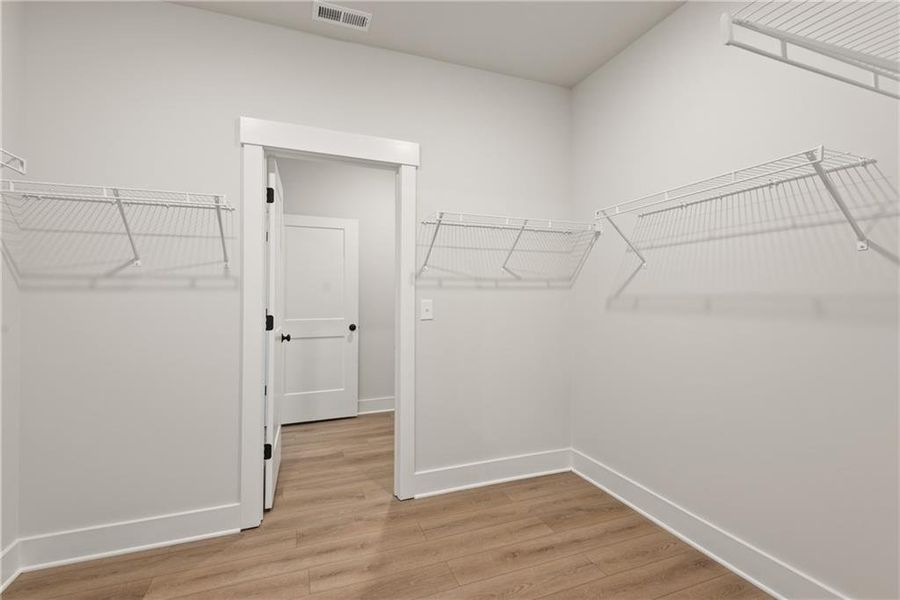 Spacious, unfurnished interior of a new home in , Loganville (Image 19).