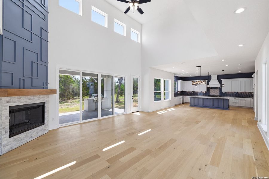 Spacious, unfurnished interior of a new home in , New Braunfels (Image 68).