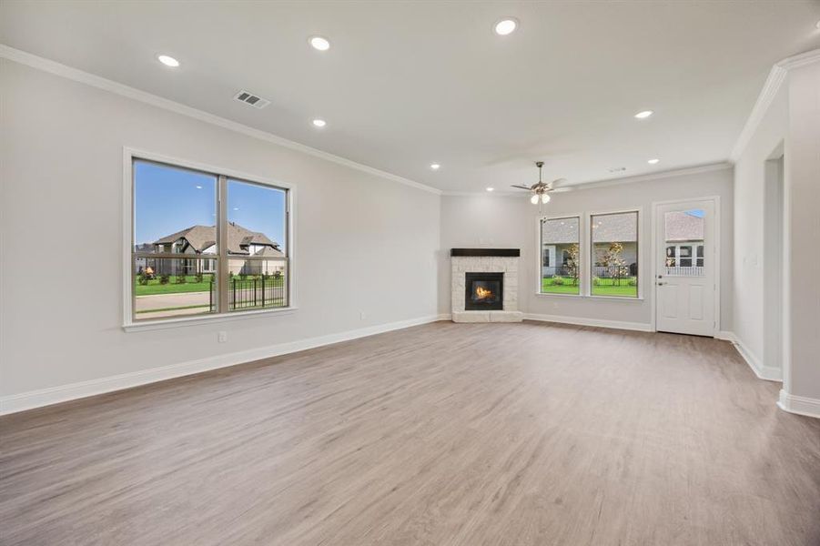 Spacious, unfurnished interior of a new home in Heath Golf and Yacht, Heath (Image 32). Spacious, unfurnished interior of a new home in Heath Golf and Yacht, Heath (Image 32).