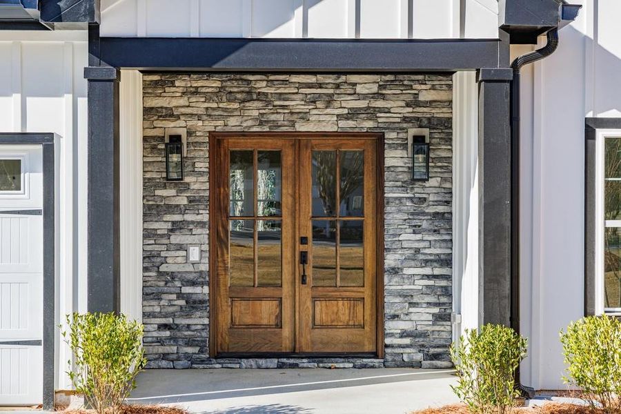 Exterior details and patio area of a home in , Carrollton (Image 31).