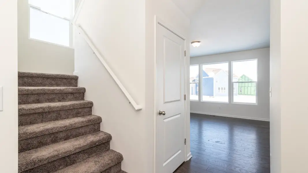 Representative unfurnished interior of a home built from the The Eaton by Norfolk Homes in Offsite Builds Southern Michigan, Ann Arbor (Image 34).