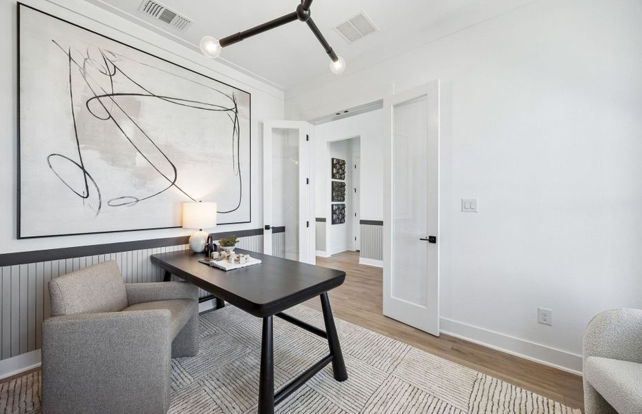 Representative furnished interior of a home built from the Ferris by Pulte Homes in Ryehill, Rosenberg (Image 37).