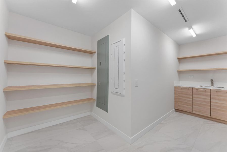 Spacious, unfurnished interior of a new home in Alina Residences, Boca Raton (Image 25).