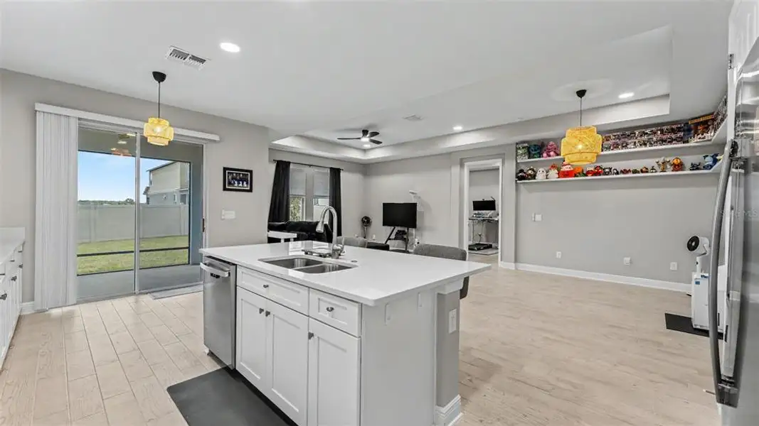 Furnished interior view inside a new home in , Lakeland (Image 5).