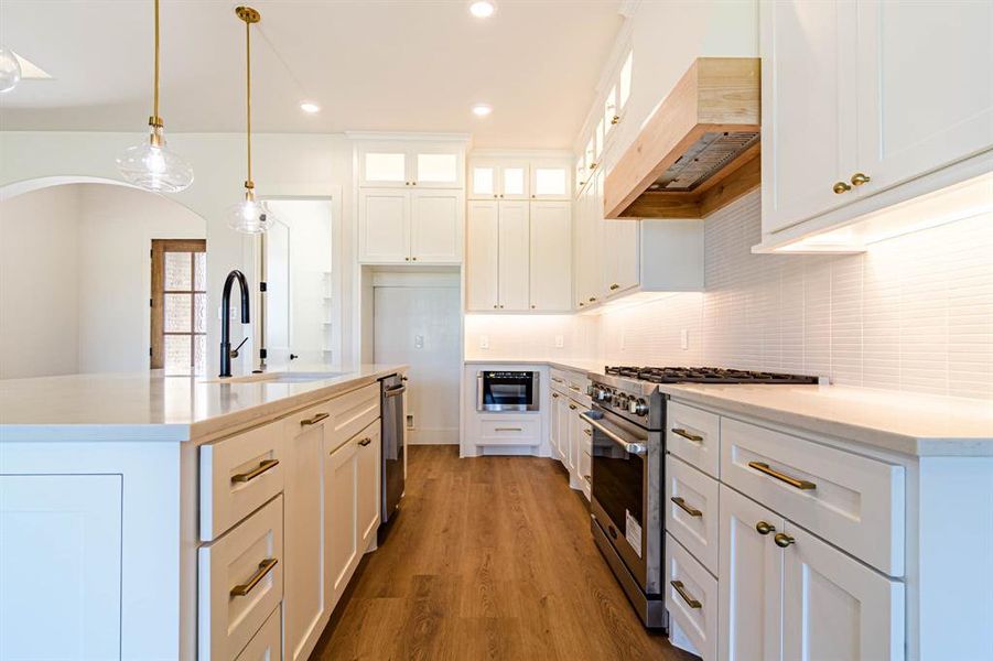 Furnished interior view inside a new home in , Caddo Mills (Image 3). Furnished interior view inside a new home in , Caddo Mills (Image 3).