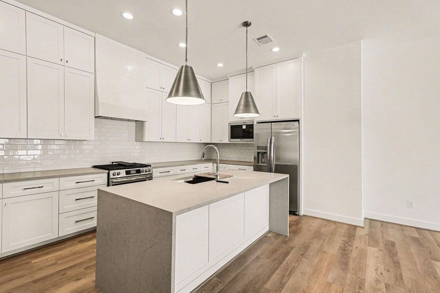 Furnished interior view inside a new home in , Houston (Image 8).
