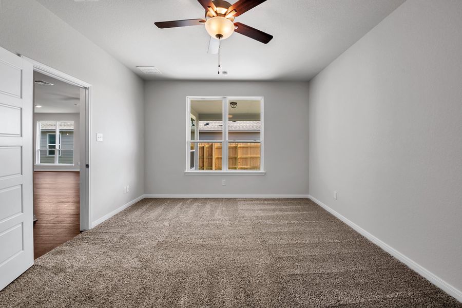 Spacious, unfurnished interior of a new home in Hartrick Ranch, Temple (Image 11).