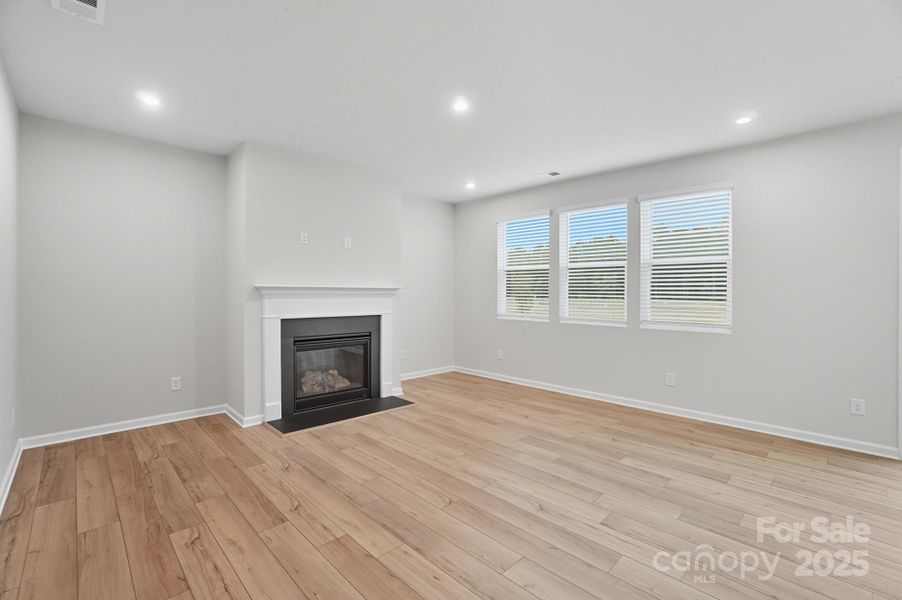Spacious, unfurnished interior of a new home in Waxhaw Landing, Monroe (Image 35). Spacious, unfurnished interior of a new home in Waxhaw Landing, Monroe (Image 35).