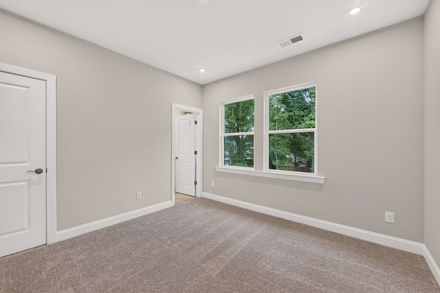 Spacious, unfurnished interior of a new home in Old Town Village, Waxhaw (Image 43). Spacious, unfurnished interior of a new home in Old Town Village, Waxhaw (Image 43).