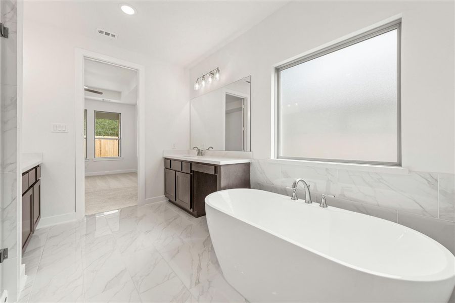 Furnished interior view inside a new home in Kresston, Montgomery (Image 11).