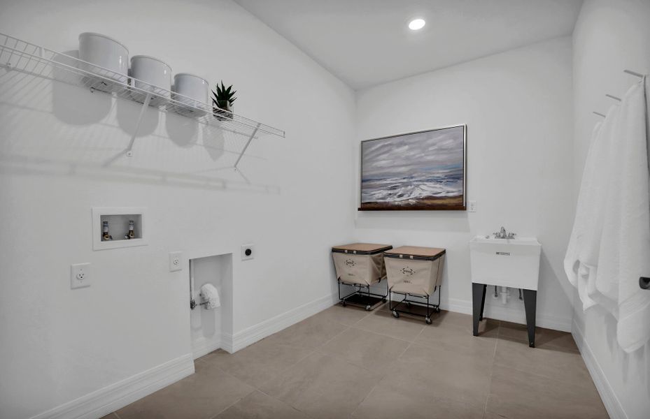 Oakhurst | Laundry Room