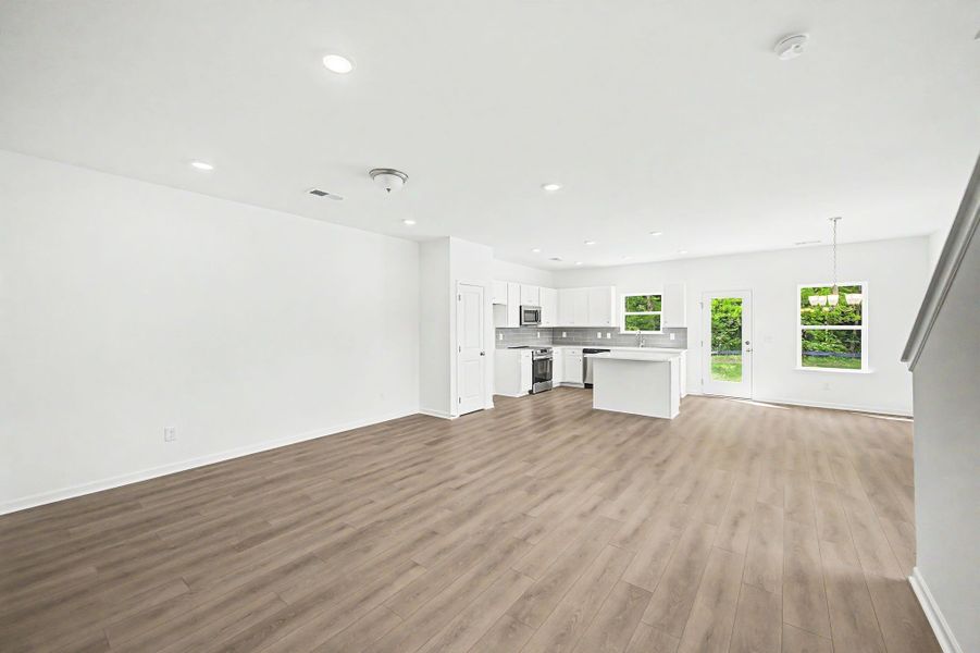 Spacious, unfurnished interior of a new home in Ironhorse, Dickson (Image 24).